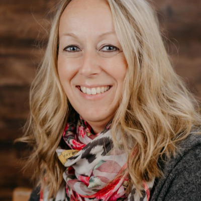 Foto Sekretärin Stefanie Hirsch